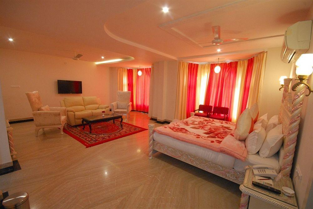 Bhairavgarh Palace أُودايبور المظهر الخارجي الصورة