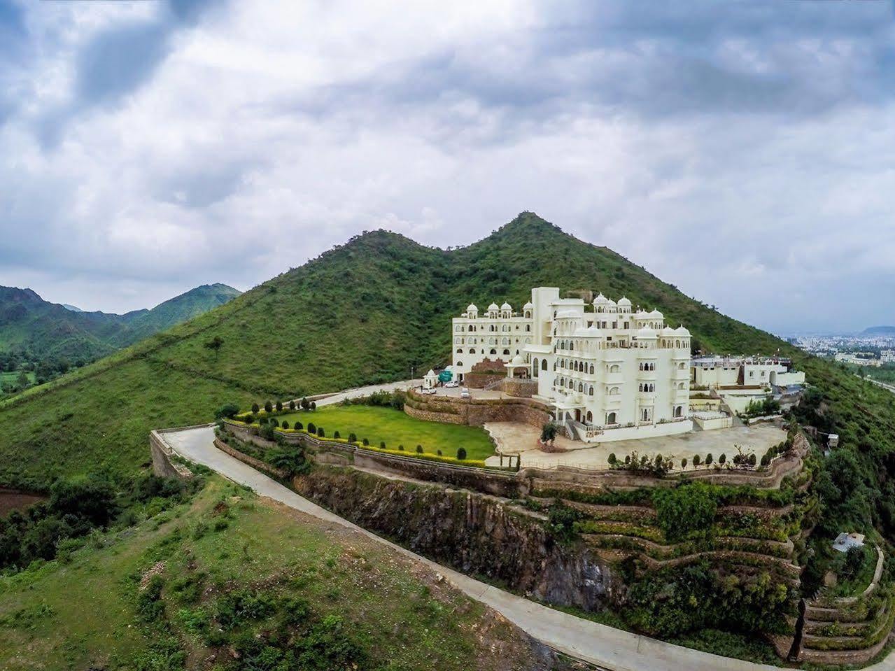 Bhairavgarh Palace أُودايبور المظهر الخارجي الصورة